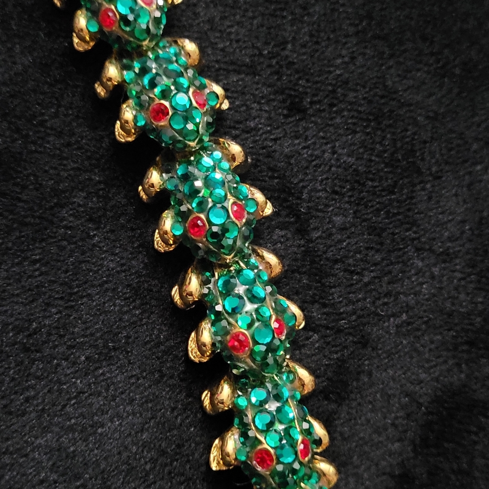 Adorable Rhinestone frog bracelet & earring set